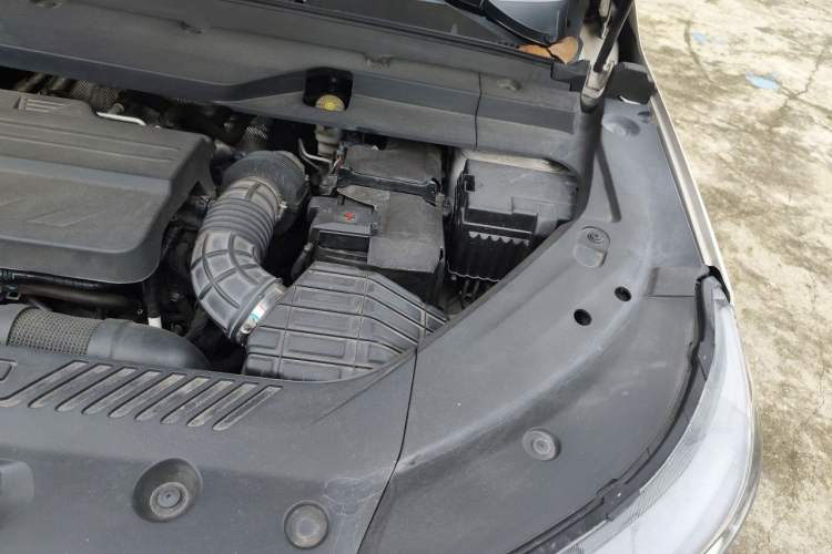 Used Chery Tiggo 8 PLUS 2022 Kunpeng Edition 390TGDI DCT Four-Wheel Drive Luxury Version Engine Bay Left