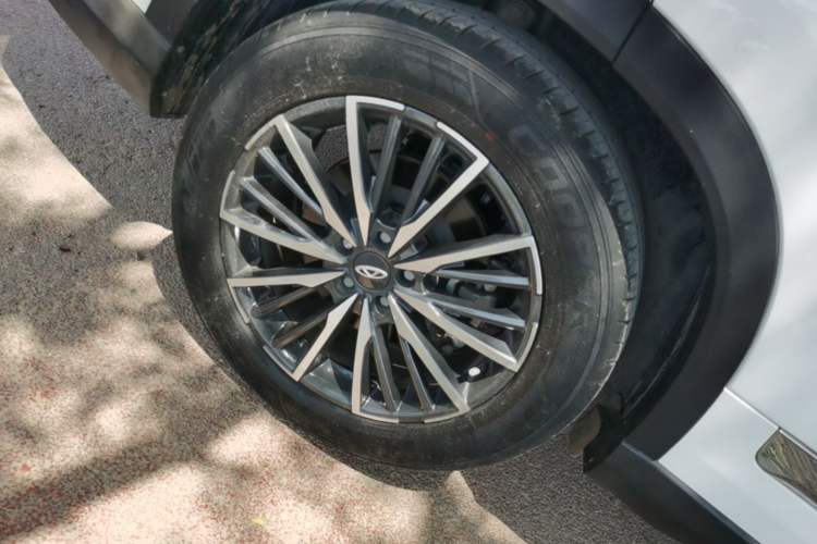 Used Chery Tiggo 8 PLUS 2022 290TGDI DCT Luxury Edition+ Exterior 5