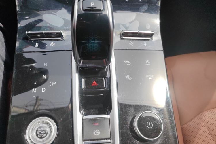 Used Chery Tiggo 8 PLUS 2022 290TGDI DCT Luxury Edition Gear Lever