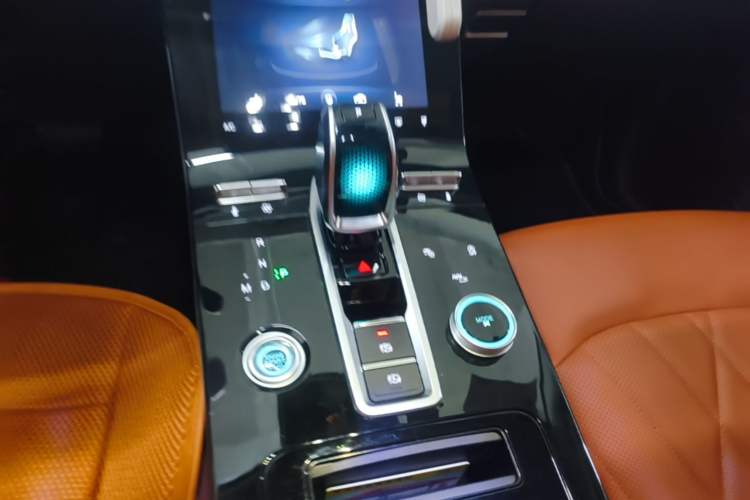 Used Chery Tiggo 8 PLUS 2022 Kunpeng Edition 390TGDI DCT Luxury+ Edition Gear Lever