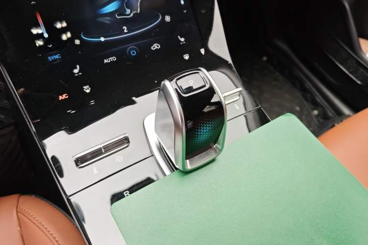 Used Chery Tiggo 8 PLUS 2022 Kunpeng Edition 390TGDI DCT Luxury Version Gear Lever