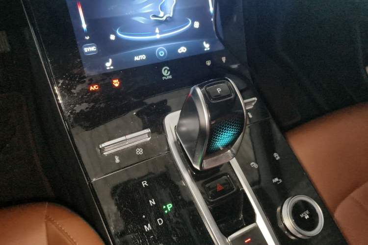 Used Chery Tiggo 8 PLUS 2022 Kunpeng Edition 390TGDI DCT Luxury+ Edition Gear Lever