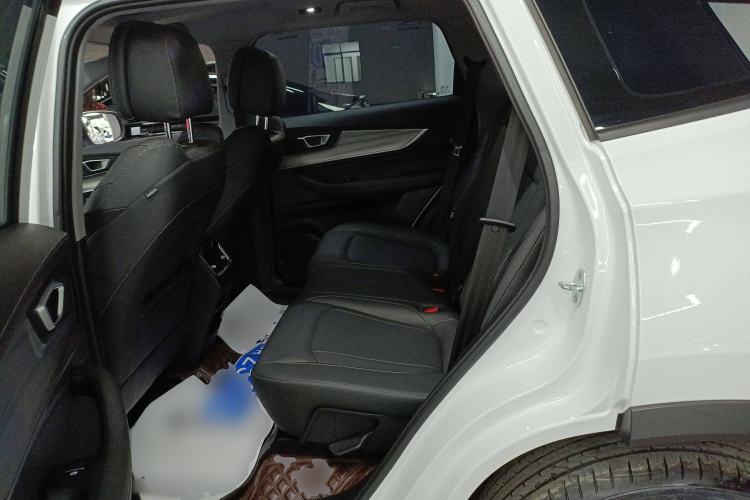 Used Chery Tiggo 8 PLUS 2022 Kunpeng Edition 390TGDI DCT Passion Version Interior 4