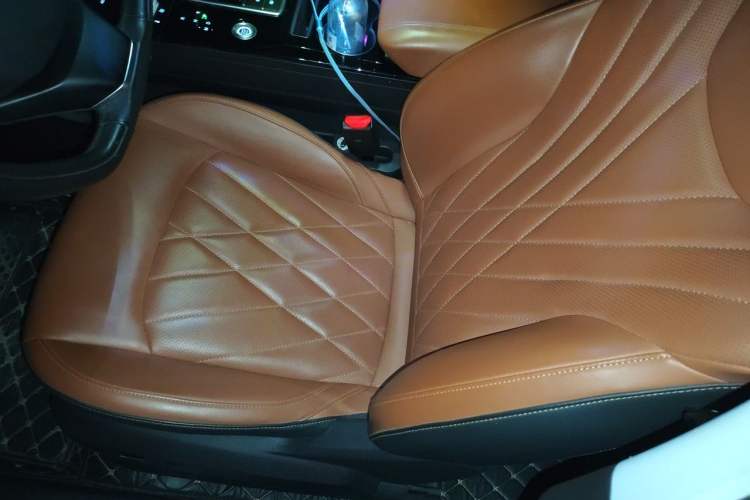 Used Chery Tiggo 8 PLUS 2022 290TGDI DCT Luxury Edition+ Left Front Seat