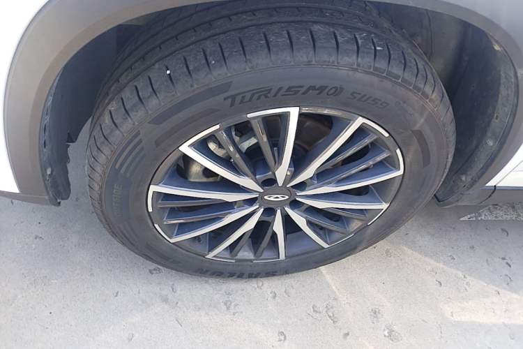 Used Chery Tiggo 8 PLUS 2022 290TGDI DCT Haoting Edition+ Left Front Wheel Hub