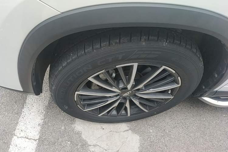 Used Chery Tiggo 8 PLUS 2022 290TGDI DCT Haoting Edition+ Left Front Wheel Hub