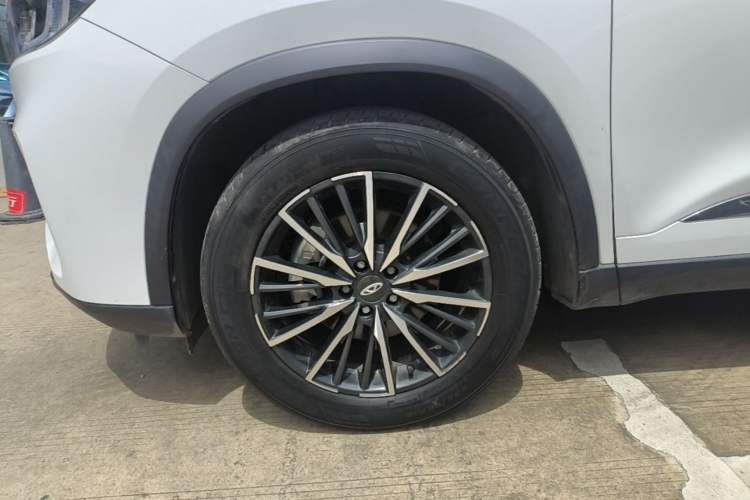 Used Chery Tiggo 8 PLUS 2022 290TGDI DCT Luxury Edition+ Left Front Wheel Hub