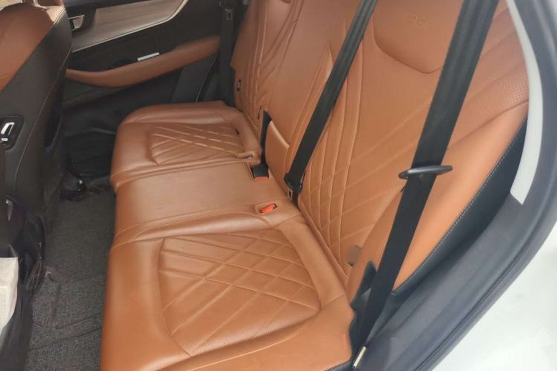 Used Chery Tiggo 8 PLUS 2022 Kunpeng Edition 390TGDI DCT Luxury Version Left Rear Seat