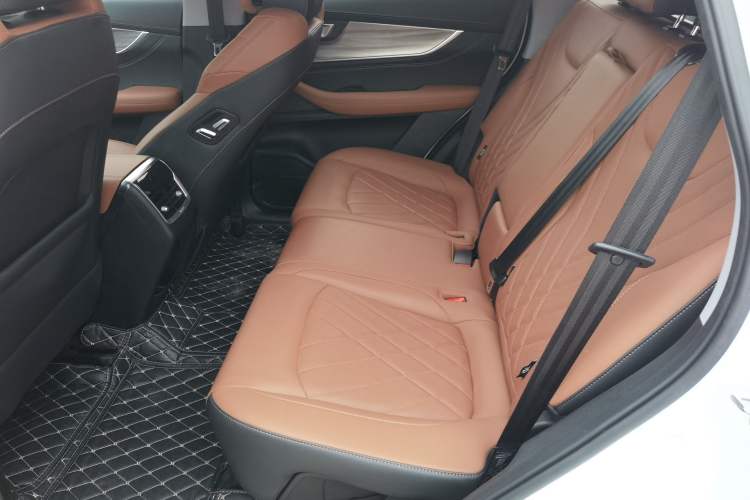 Used Chery Tiggo 8 PLUS 2022 290TGDI DCT Luxury Edition Left Rear Seat
