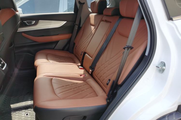 Used Chery Tiggo 8 PLUS 2022 Kunpeng Edition 390TGDI DCT Four-Wheel Drive Luxury Version Left Rear Seat