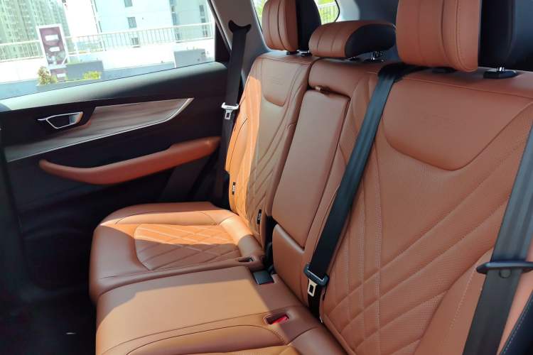 Used Chery Tiggo 8 PLUS 2022 290TGDI DCT Luxury Edition Left Rear Seat