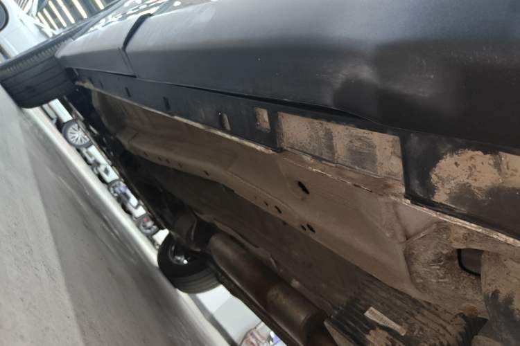 Used Chery Tiggo 8 PLUS 2022 290TGDI DCT Luxury Edition Left Side Sill