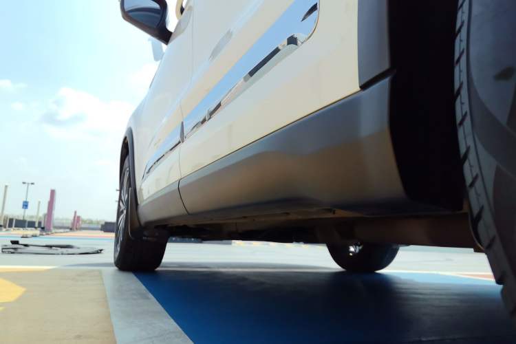 Used Chery Tiggo 8 PLUS 2022 290TGDI DCT Luxury Edition Left Side Sill