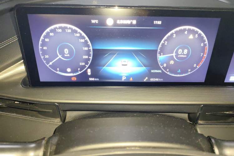 Used Chery Tiggo 8 PLUS 2022 290TGDI DCT Haoting Edition Odometer Close Up