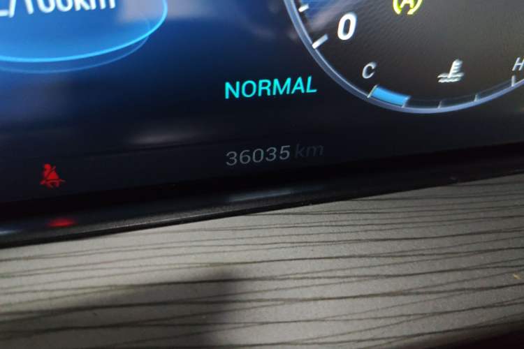 Used Chery Tiggo 8 PLUS 2022 Kunpeng Edition 390TGDI DCT Luxury Version Odometer Close Up