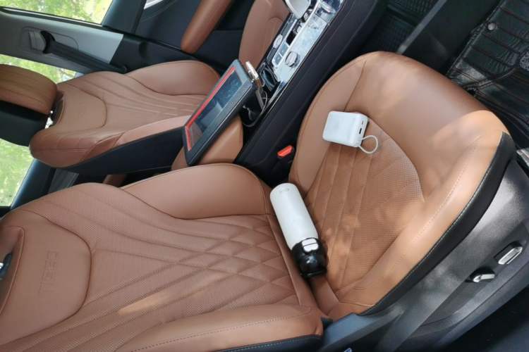 Used Chery Tiggo 8 PLUS 2022 290TGDI DCT Luxury Edition+ Right Front Seat