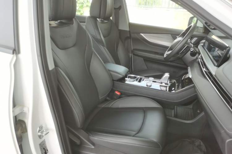 Used Chery Tiggo 8 PLUS 2022 Kunpeng Edition 390TGDI DCT Passion Plus Right Front Seat