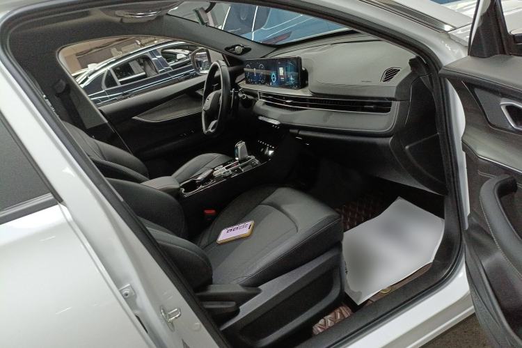 Used Chery Tiggo 8 PLUS 2022 Kunpeng Edition 390TGDI DCT Passion Version Right Front Seat