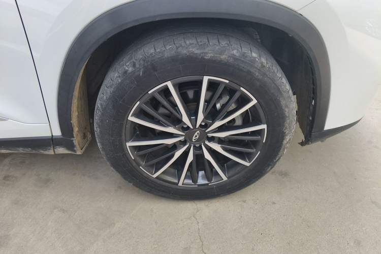 Used Chery Tiggo 8 PLUS 2022 290TGDI DCT Luxury Edition Right Front Wheel Hub