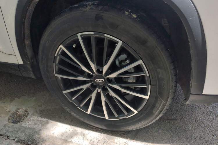 Used Chery Tiggo 8 PLUS 2022 290TGDI DCT Luxury Edition Right Front Wheel Hub
