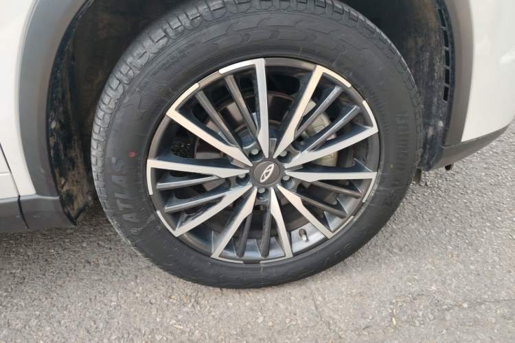 Used Chery Tiggo 8 PLUS 2022 290TGDI DCT Haoting Edition Right Front Wheel Hub