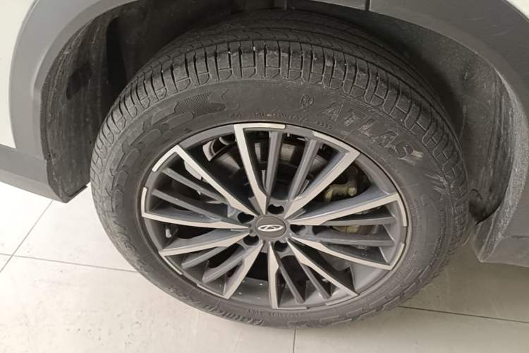 Used Chery Tiggo 8 PLUS 2022 290TGDI DCT Haoting Edition Right Rear Wheel Hub