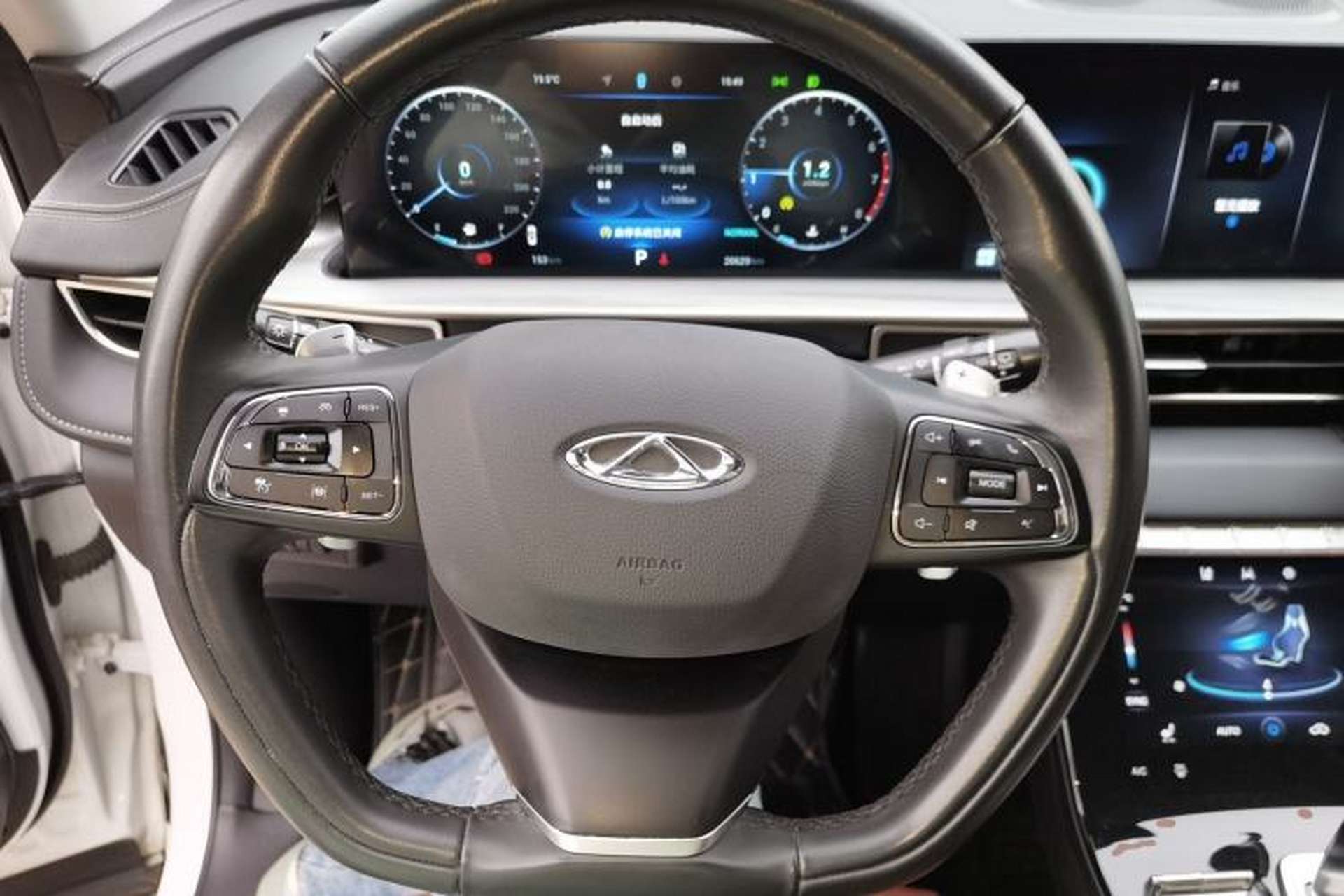 Used Chery Tiggo 8 PLUS 2022 290TGDI DCT Luxury Edition Steering Wheel