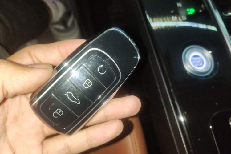 Used Chery Tiggo 8 PLUS 2022 290TGDI DCT Luxury Edition Vehicle Key