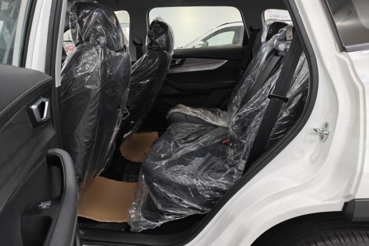 Used Chery Tiggo 8 PLUS 2023 290TGDI DCT New Enjoyment Edition Interior 3