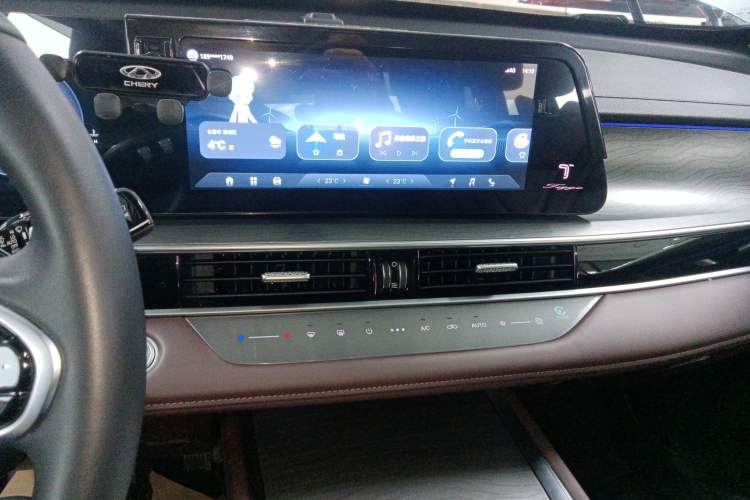 Used Chery Tiggo 8 PLUS 2024 Champion Edition 390TGDI DCT Bold Version 7-Seater Audio And AC Panel