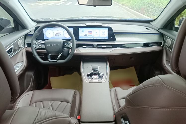 Used Chery Tiggo 8 PLUS 2024 Champion Edition 290TGDI DCT Deluxe Version 7-Seater Center Console