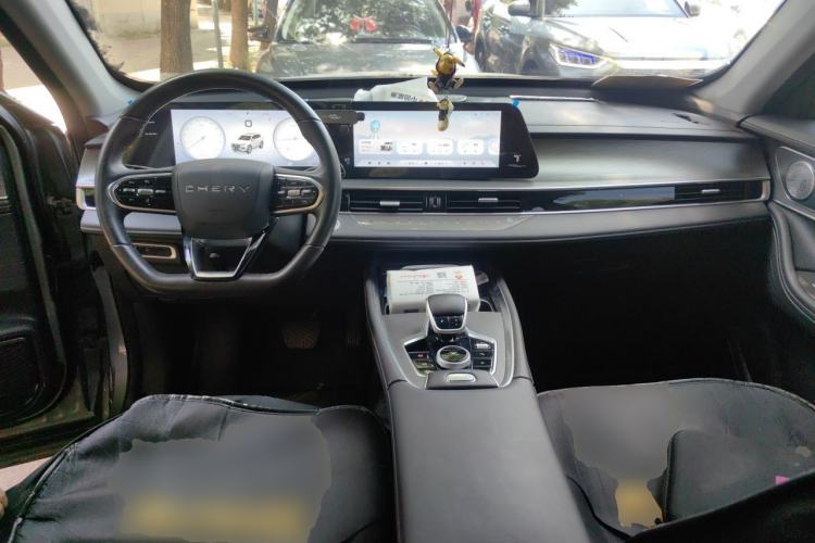 Used Chery Tiggo 8 PLUS 2024 Champion Edition 290TGDI DCT Passionate Version 5-Seater Center Console