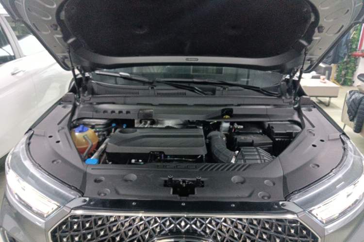 Used Chery Tiggo 8 PLUS 2024 Champion Edition 390TGDI DCT Bold Version 7-Seater Engine Bay