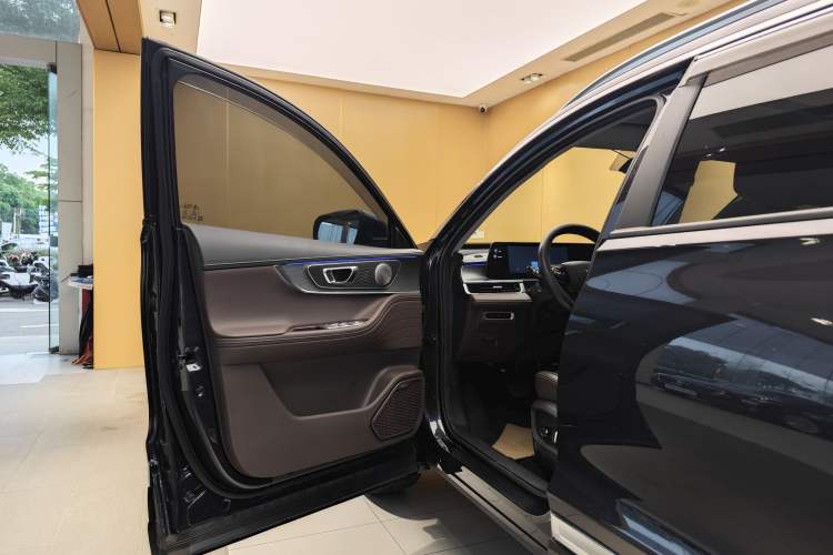Used Chery Tiggo 8 PLUS 2024 Champion Edition 290TGDI DCT Deluxe Version 7-Seater Exterior 6