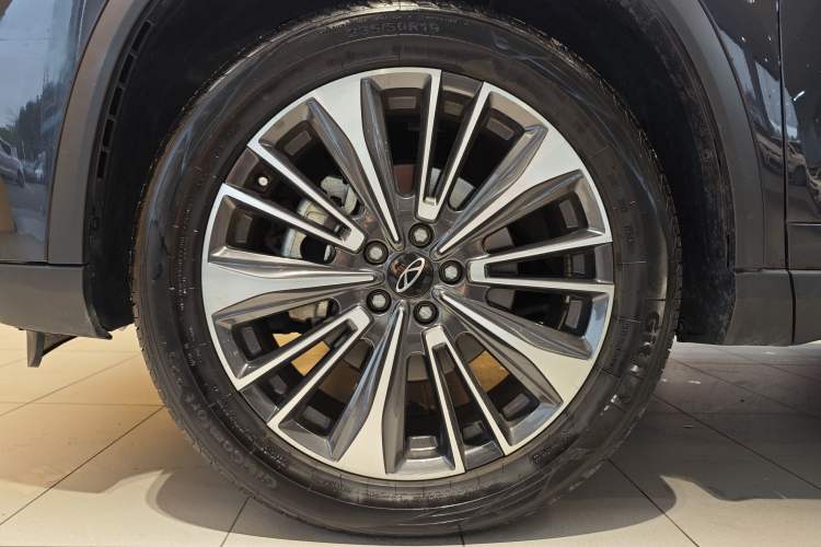 Used Chery Tiggo 8 PLUS 2024 Champion Edition 290TGDI DCT Deluxe Version 7-Seater Exterior 8