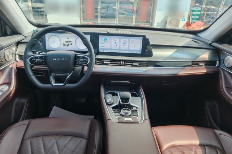 Used Chery Tiggo 8 PLUS 2024 Champion Edition 390TGDI DCT Bold Edition 5-Seater Interior 1