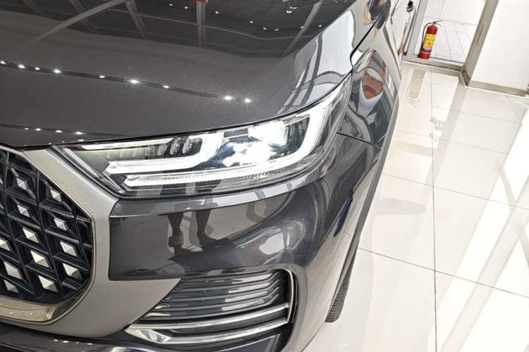 Used Chery Tiggo 8 PLUS 2024 Champion Edition 290TGDI DCT Deluxe Version 7-Seater Left Front Headlight