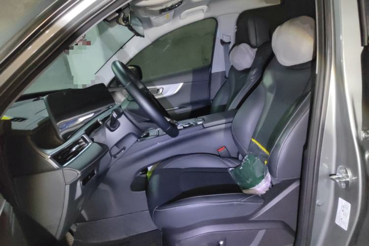 Used Chery Tiggo 8 PLUS 2024 Champion Edition 290TGDI DCT Passionate Version 7 Seats Left Front Seat