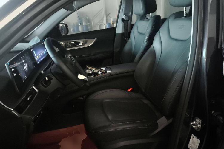 Used Chery Tiggo 8 PLUS 2024 Champion Edition 290TGDI DCT Hao Yue Version 5 Seats Left Front Seat