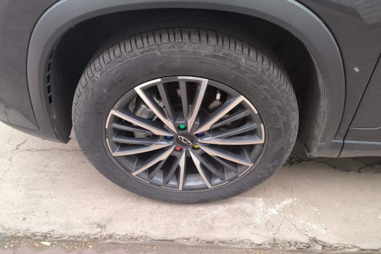 Used Chery Tiggo 8 PLUS 2024 Champion Edition 290TGDI DCT HaoYue 7-Seater Left Front Wheel Hub