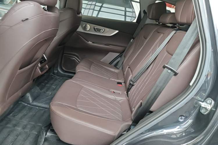 Used Chery Tiggo 8 PLUS 2024 Champion Edition 290TGDI DCT Deluxe Version 7-Seater Left Rear Seat