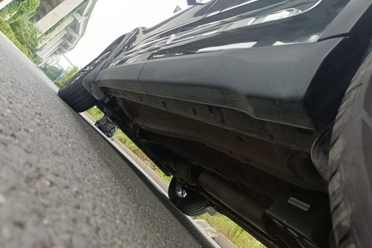 Used Chery Tiggo 8 PLUS 2024 Champion Edition 290TGDI DCT Deluxe Version 7-Seater Left Side Sill