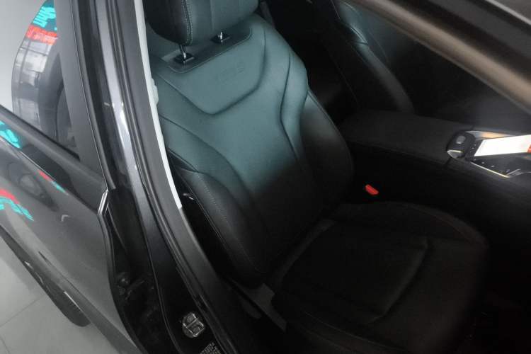 Used Chery Tiggo 8 PLUS 2024 Champion Edition 290TGDI DCT Hao Yue Version 5 Seats Right Front Seat