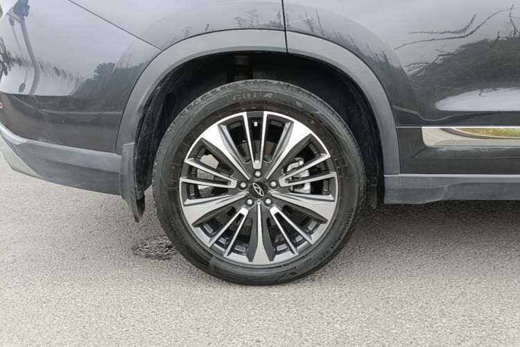 Used Chery Tiggo 8 PLUS 2024 Champion Edition 290TGDI DCT Deluxe Version 7-Seater Right Rear Wheel Hub