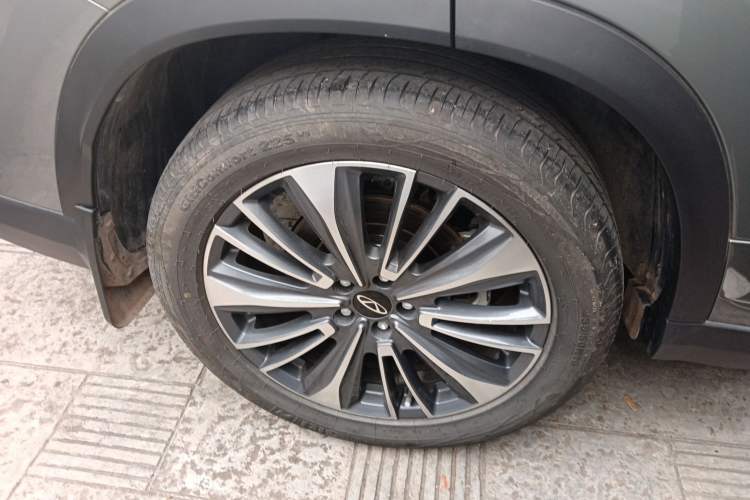 Used Chery Tiggo 8 PLUS 2024 Champion Edition 290TGDI DCT Deluxe Version 5-Seater Right Rear Wheel Hub