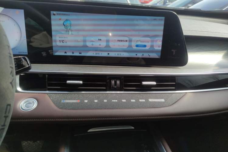 Used Chery Tiggo 8 PLUS 2024 Champion Edition 290TGDI DCT Deluxe Version 5-Seater Audio And AC Panel