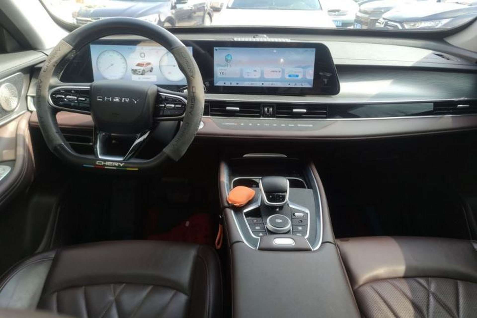 Used Chery Tiggo 8 PLUS 2024 Champion Edition 290TGDI DCT Deluxe Version 5-Seater Center Console