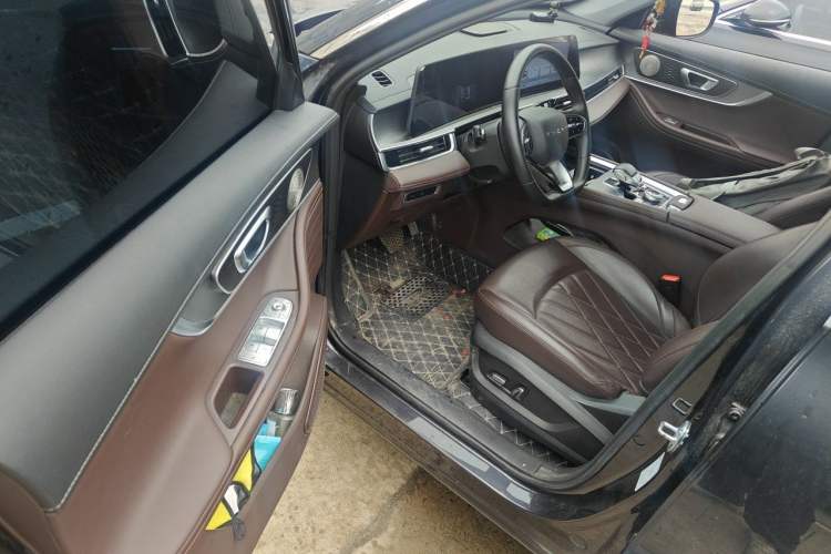 Used Chery Tiggo 8 PLUS 2024 Champion Edition 390TGDI DCT Bold Edition 5-Seater Driver Seat