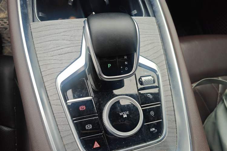 Used Chery Tiggo 8 PLUS 2024 Champion Edition 390TGDI DCT Bold Edition 5-Seater Gear Lever