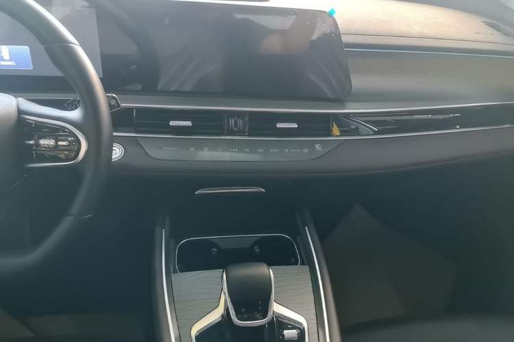 Used Chery Tiggo 8 PLUS 2024 Champion Edition 290TGDI DCT Deluxe Version 5-Seater Audio And AC Panel